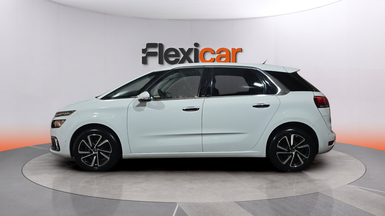https://cdn-flexicar.caraffinity.it/public_appraisal_images_pro/images/stock/260702/IxPYjaYrwk__WhatsApp Image 2026-05-21 at 13.56.51 (1).jpeg
